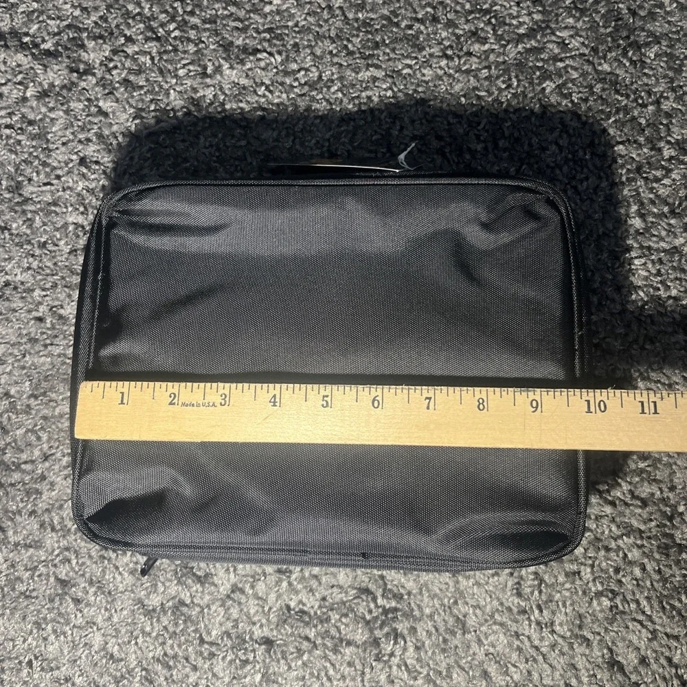 Bag And Carry‎ Black Hanging Zipper Travel Cosmetic Bag New